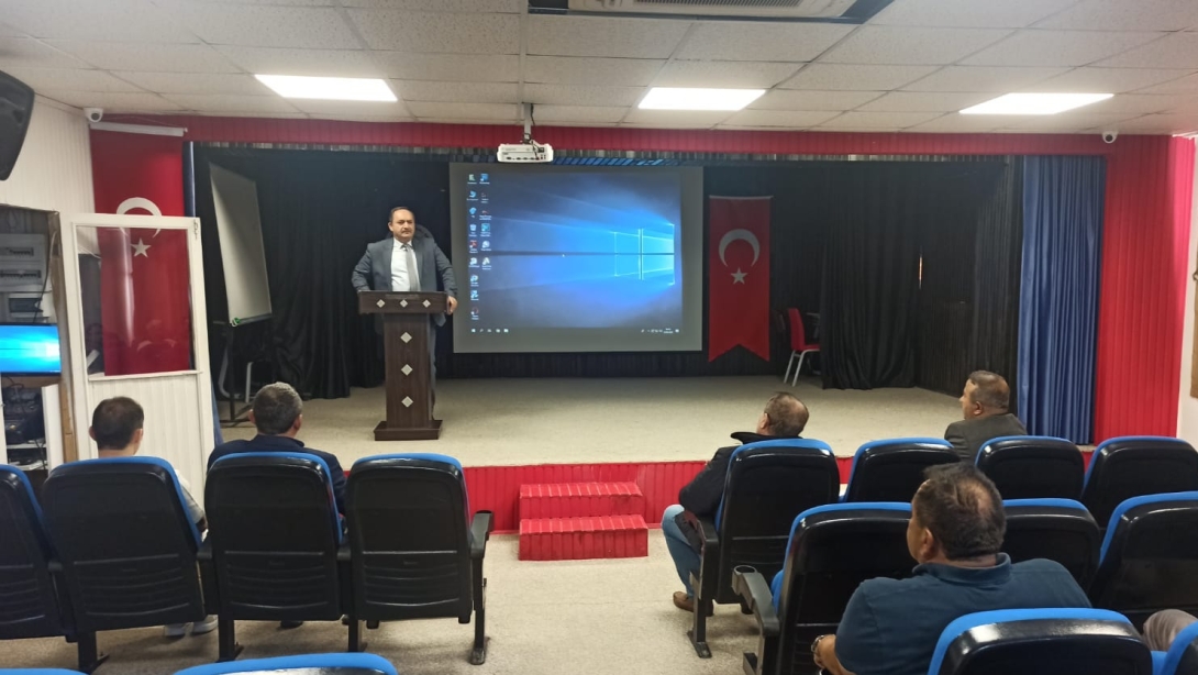 Taşımalı Eğitim Kapsamında Servis Sürücülerine Okul Servis Araçları Şoför Eğitimi Yapıldı